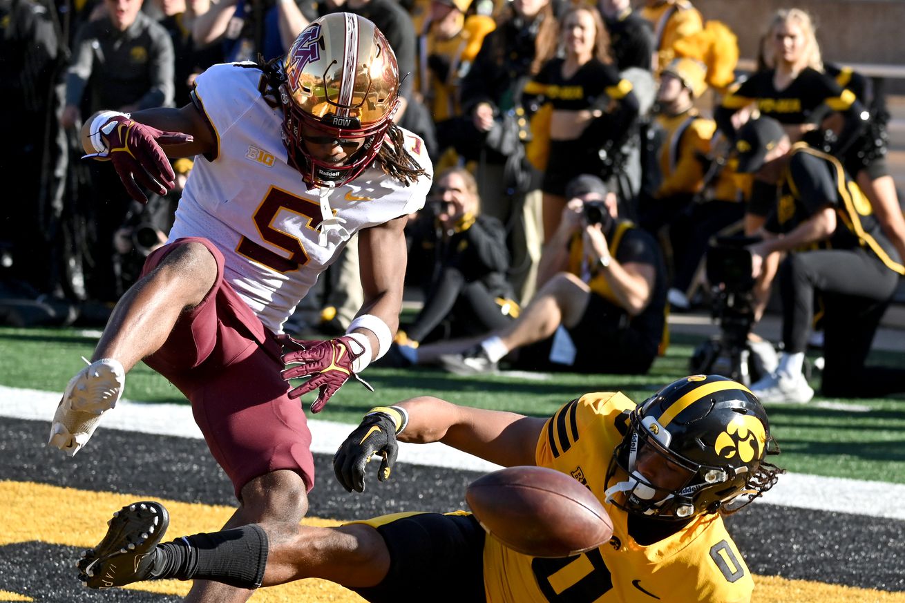 COLLEGE FOOTBALL: OCT 21 Minnesota at Iowa