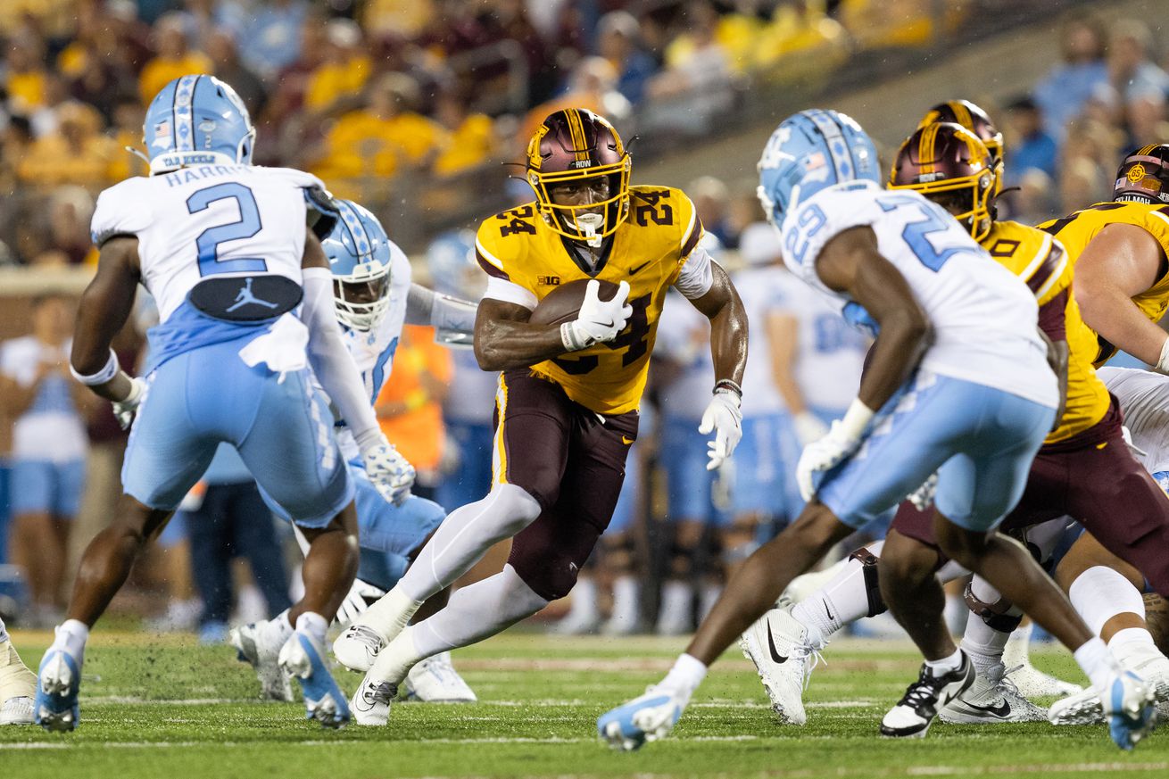 COLLEGE FOOTBALL: AUG 29 North Carolina at Minnesota