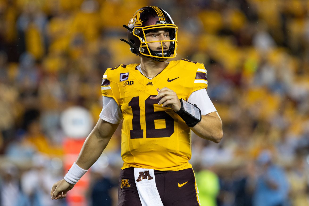 COLLEGE FOOTBALL: AUG 29 North Carolina at Minnesota