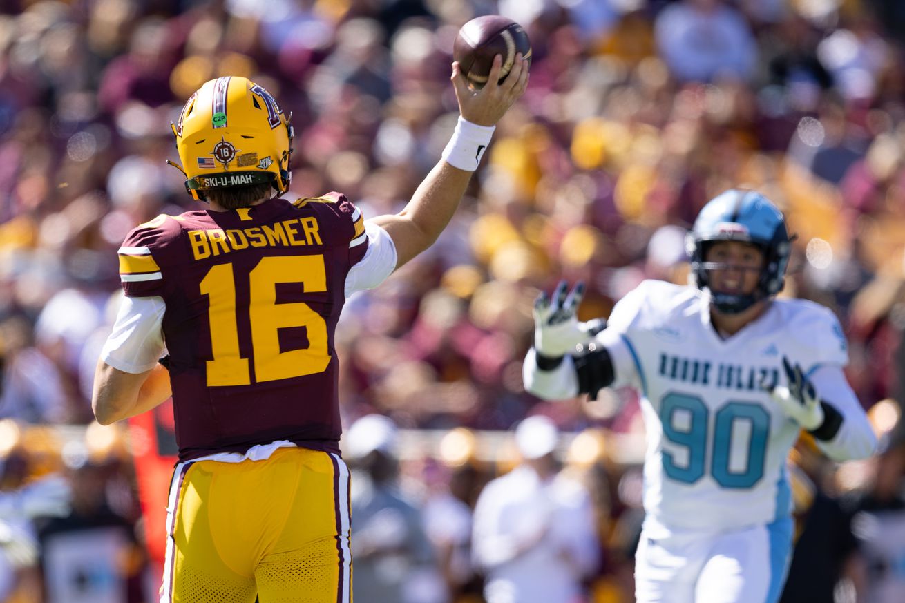 COLLEGE FOOTBALL: SEP 07 Rhode Island at Minnesota