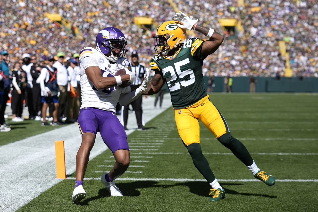 Minnesota Vikings v Green Bay Packers