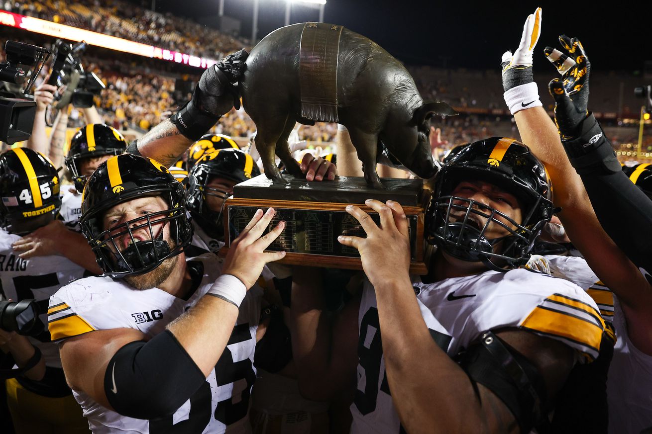 NCAA Football: Iowa at Minnesota