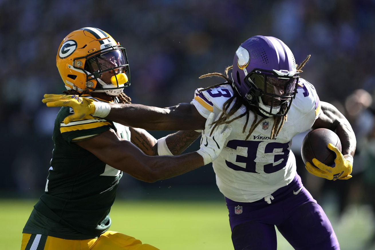 Minnesota Vikings v Green Bay Packers