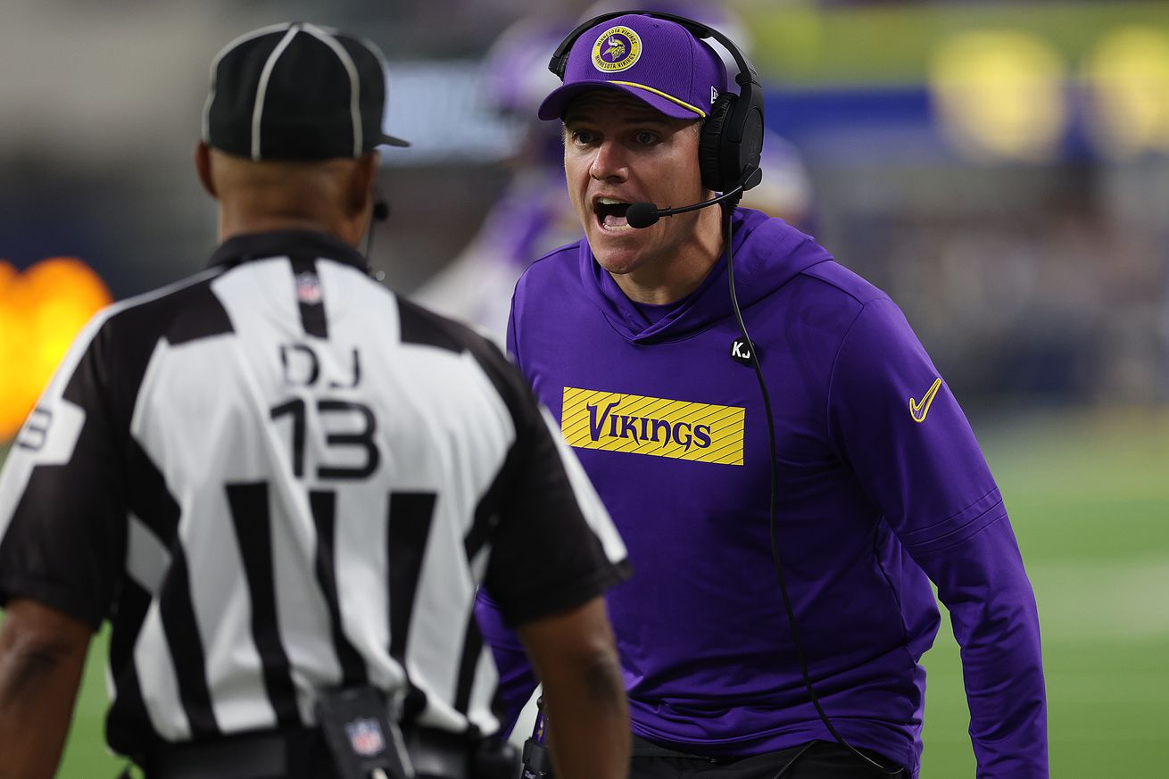 Minnesota Vikings v Los Angeles Rams