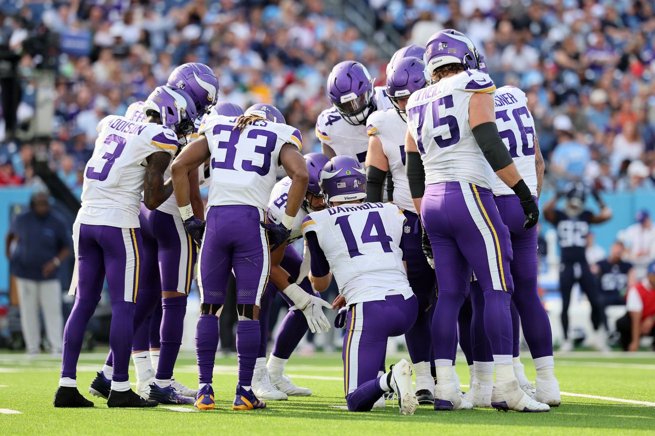 Minnesota Vikings v Tennessee Titans