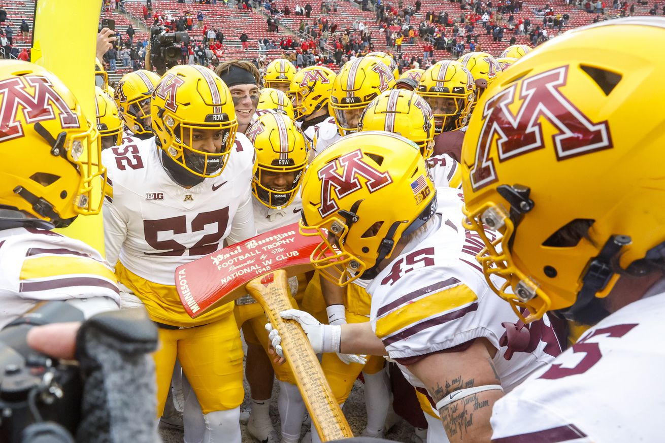 COLLEGE FOOTBALL: NOV 29 Minnesota at Wisconsin