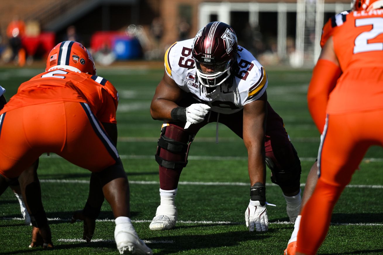 COLLEGE FOOTBALL: NOV 02 Minnesota at Illinois