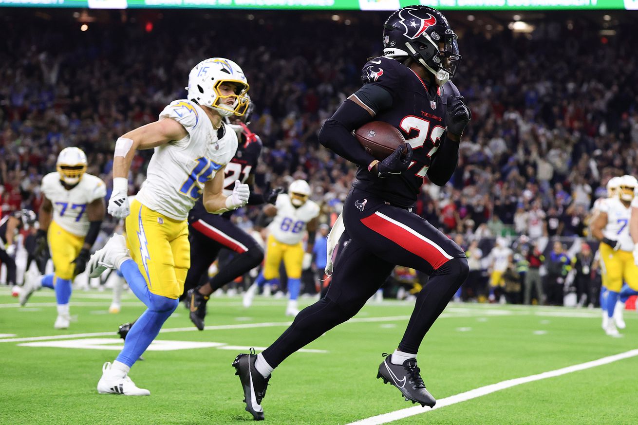 AFC Wild Card Playoffs: Los Angeles Chargers v Houston Texans