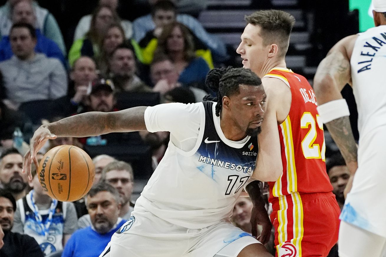 NBA: Atlanta Hawks at Minnesota Timberwolves