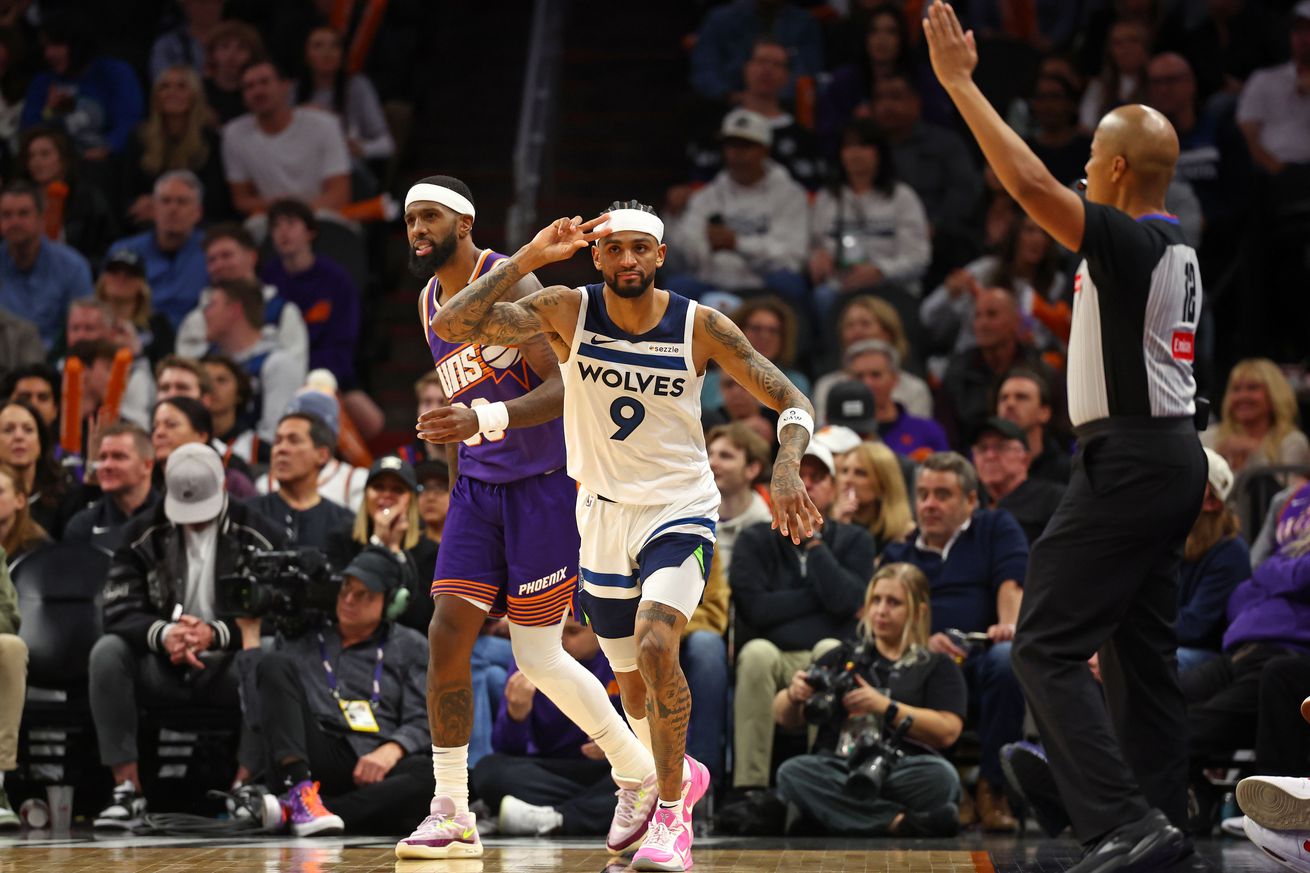 NBA: Minnesota Timberwolves at Phoenix Suns