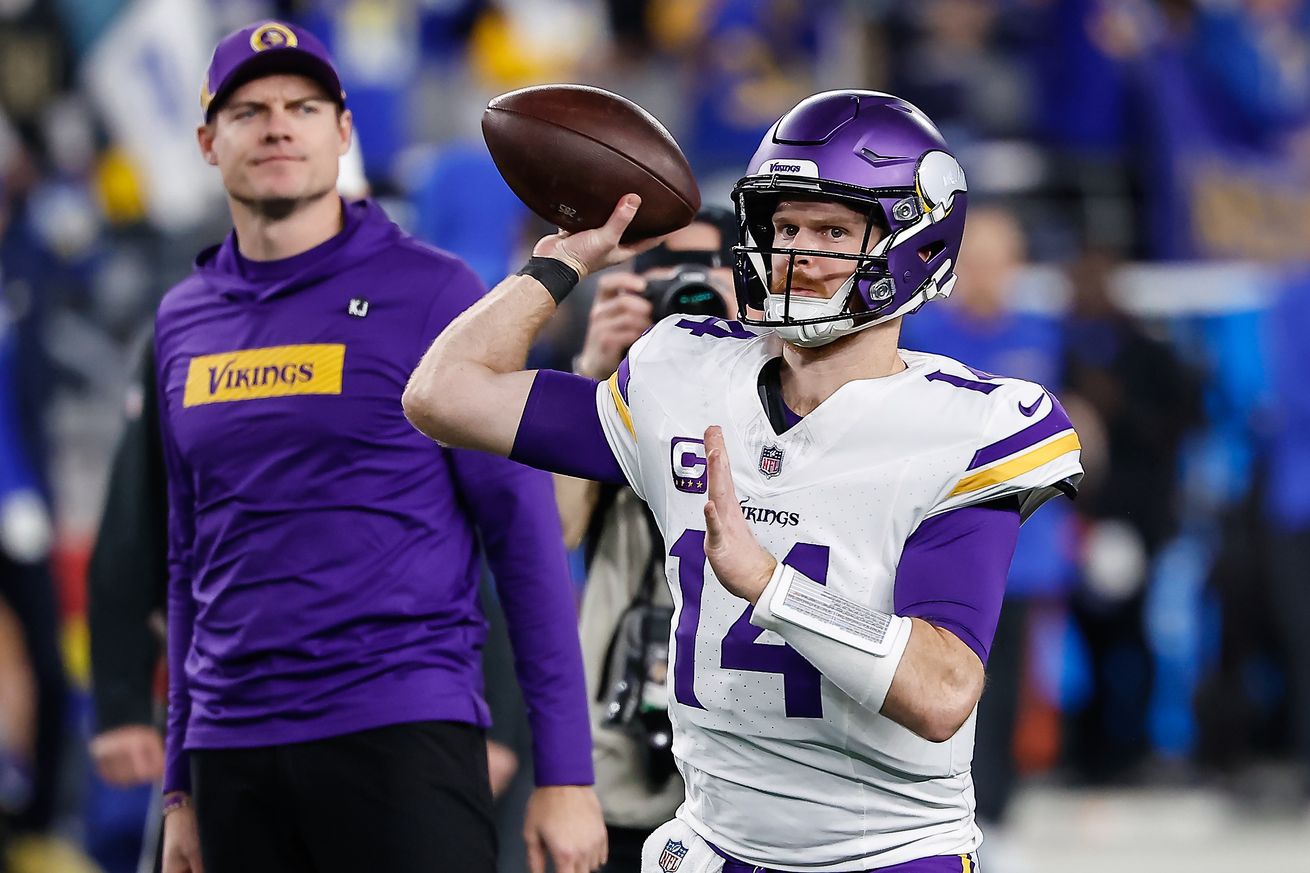 NFL: JAN 13 NFC Wild Card Playoffs - Vikings at Rams