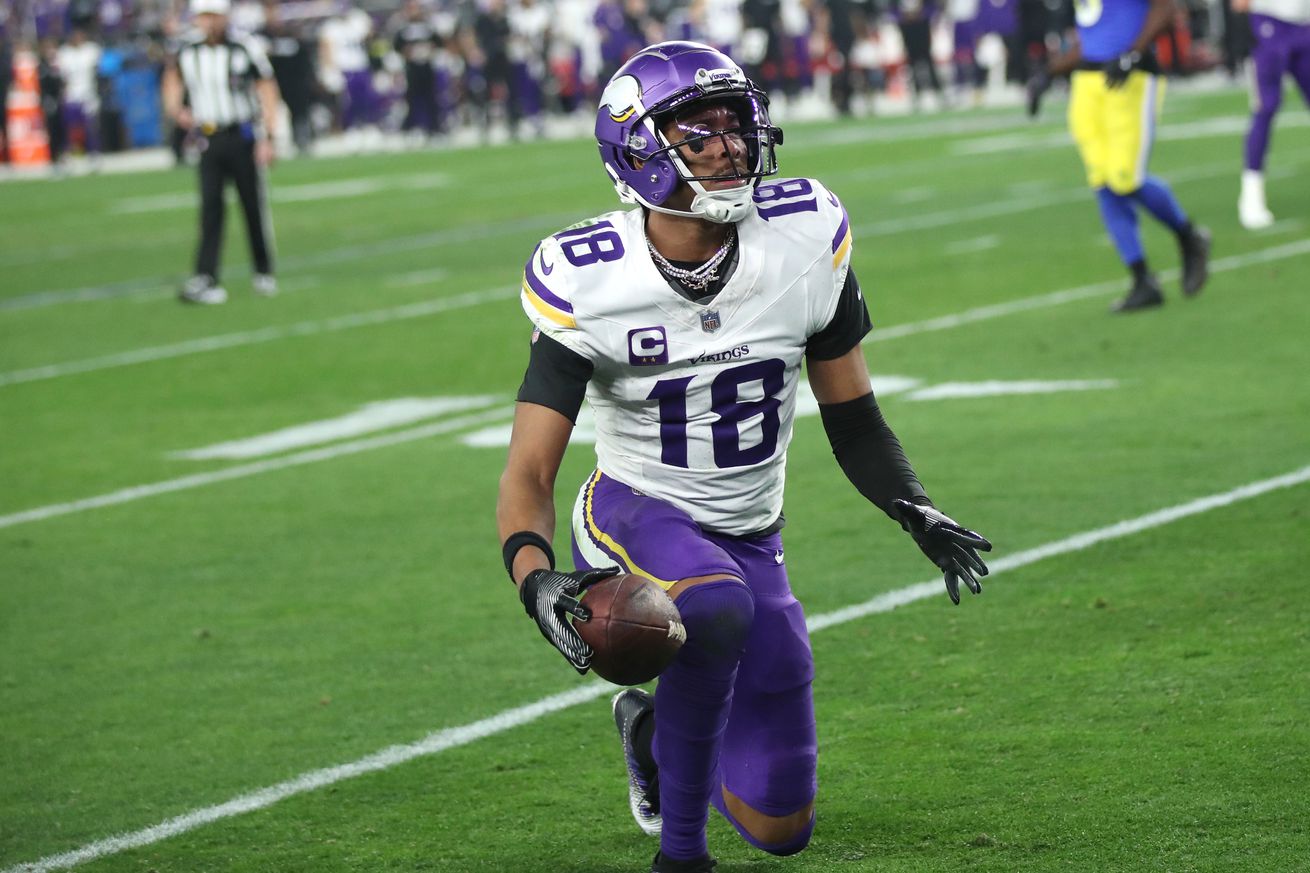 NFC Wild Card Playoffs: Minnesota Vikings v Los Angeles Rams