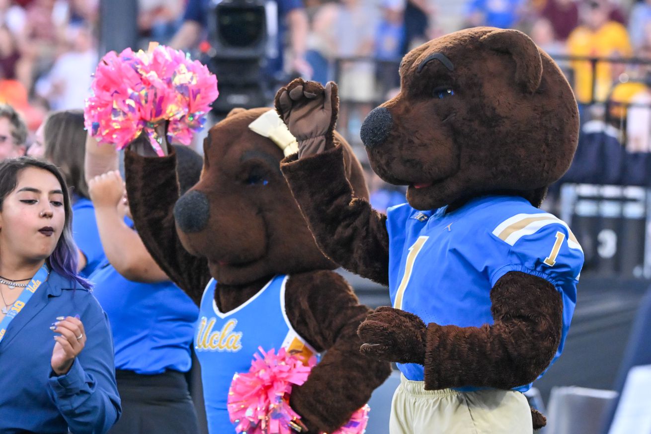 NCAA Football: Minnesota at UCLA